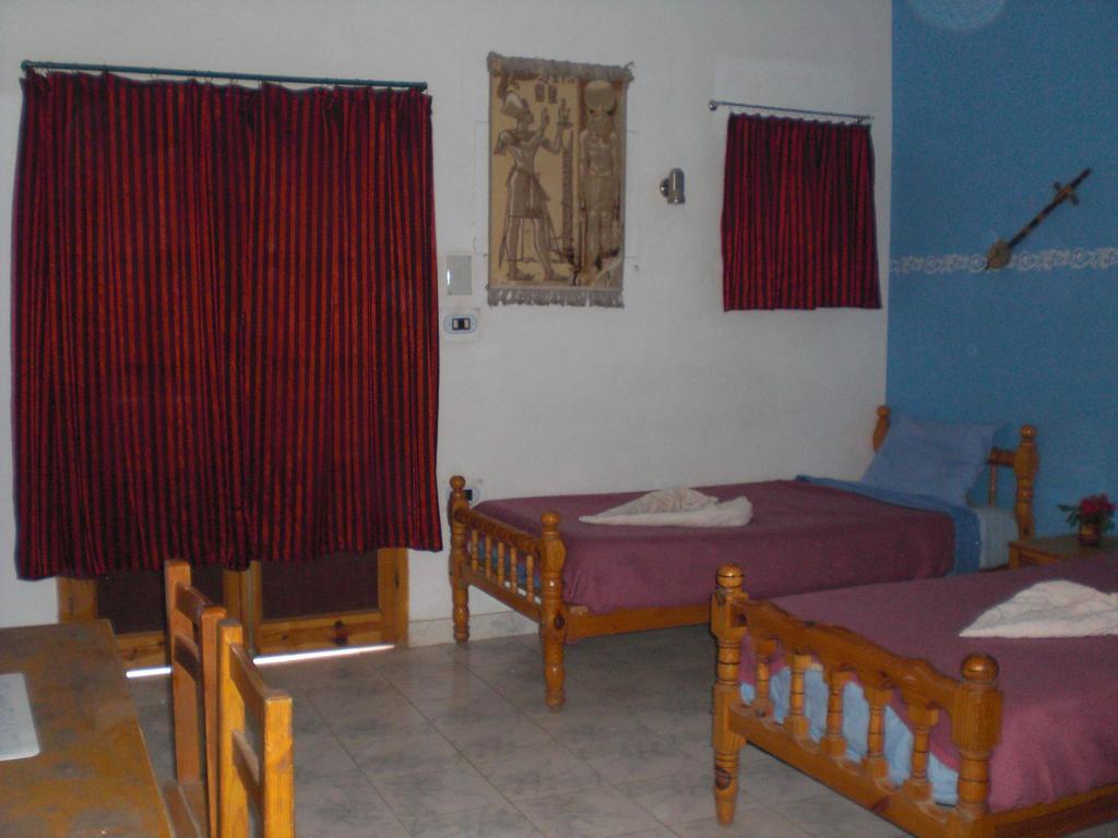 El Fayrouz Hotel Luxor Szoba fotó